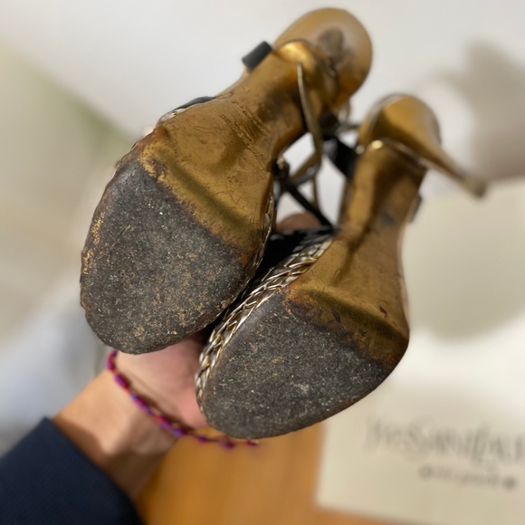 Heels - Picture 3 of 3